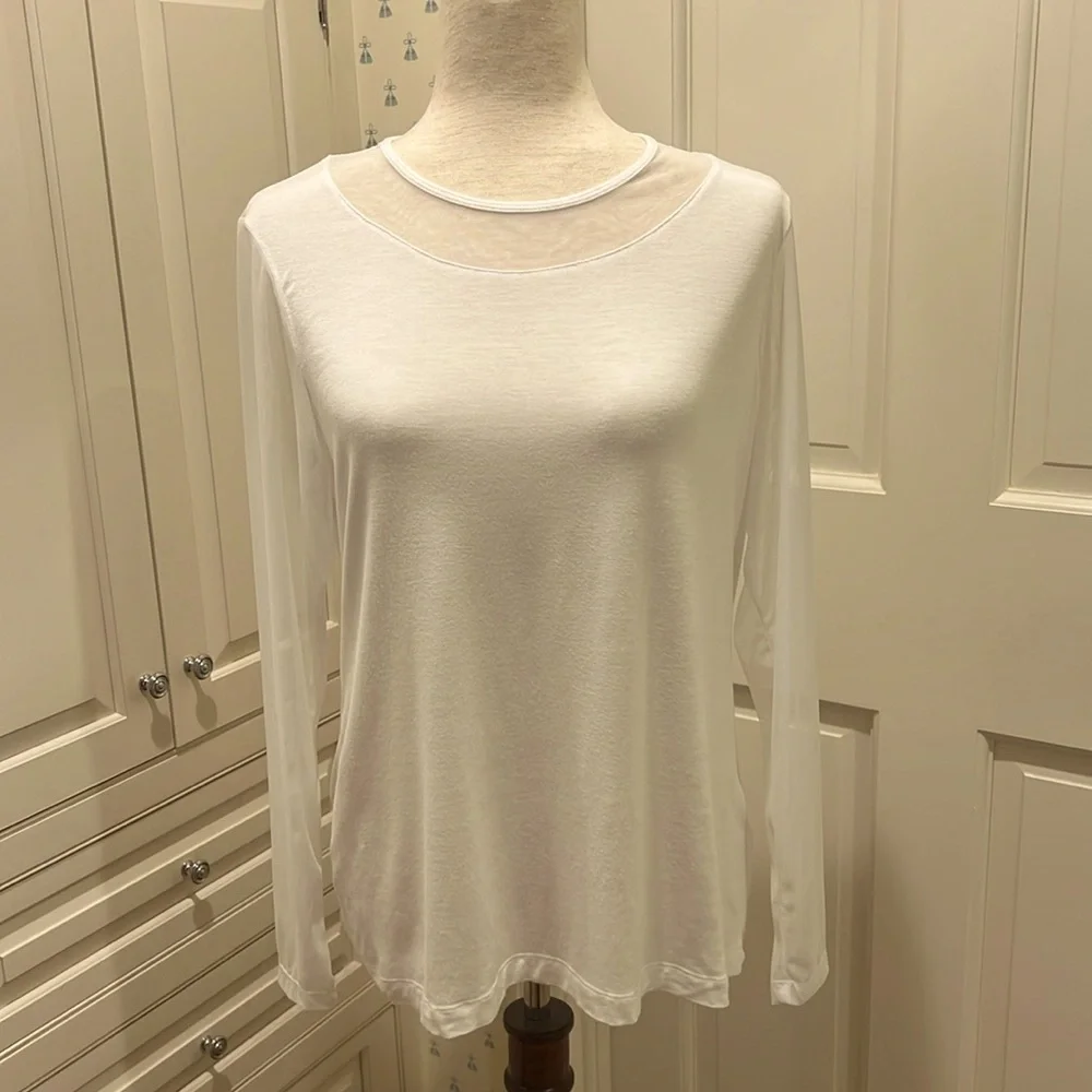 ANATOMIE KIM STYLE PURE WHITE LIGHTWEIGHT, SOFT, MESH-SLEEVE TOP - Picture 1 of 6